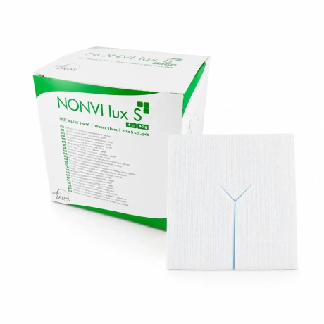 Przejdź do produktu Kompres włókninowy jałowy z wycięciem Y 10 × 10 cm NONVI lux S Zarys – sterylny opatrunek do cewników i drenów, 1 saszetka (5 kompresów)